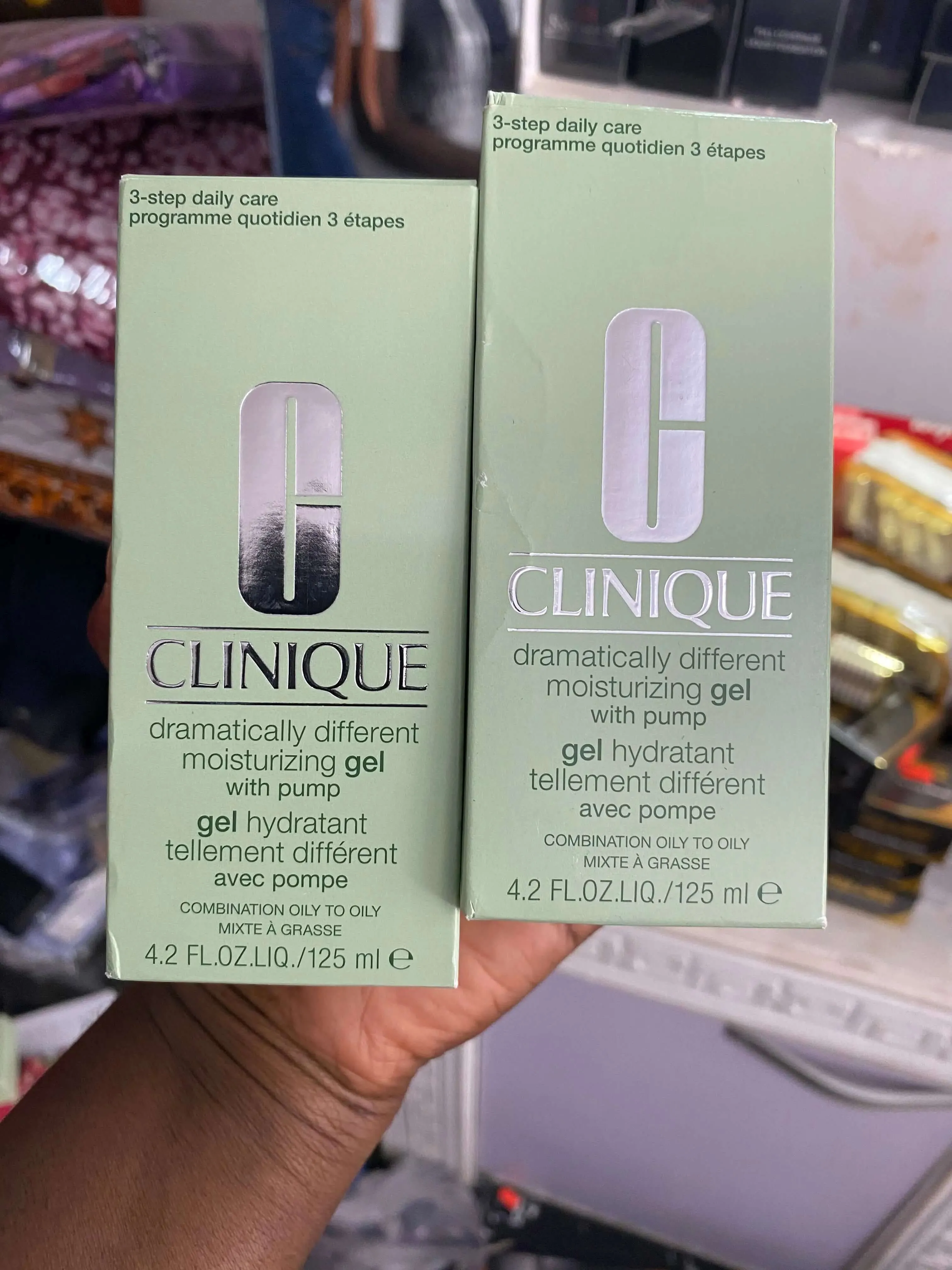 Clinique Dramatically Different Moisturizing Gel with pump
