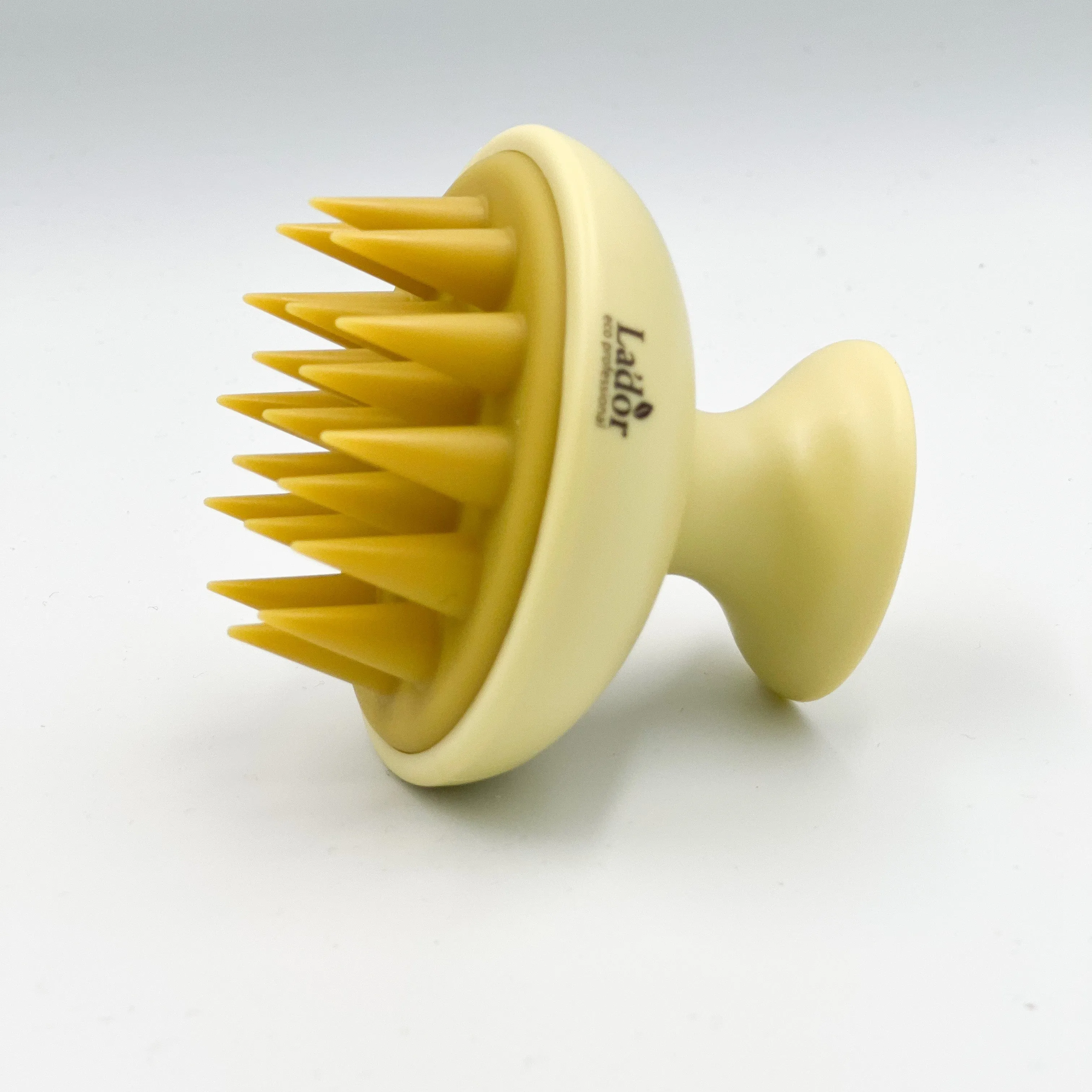 LADOR Dermatical Shampoo Brush