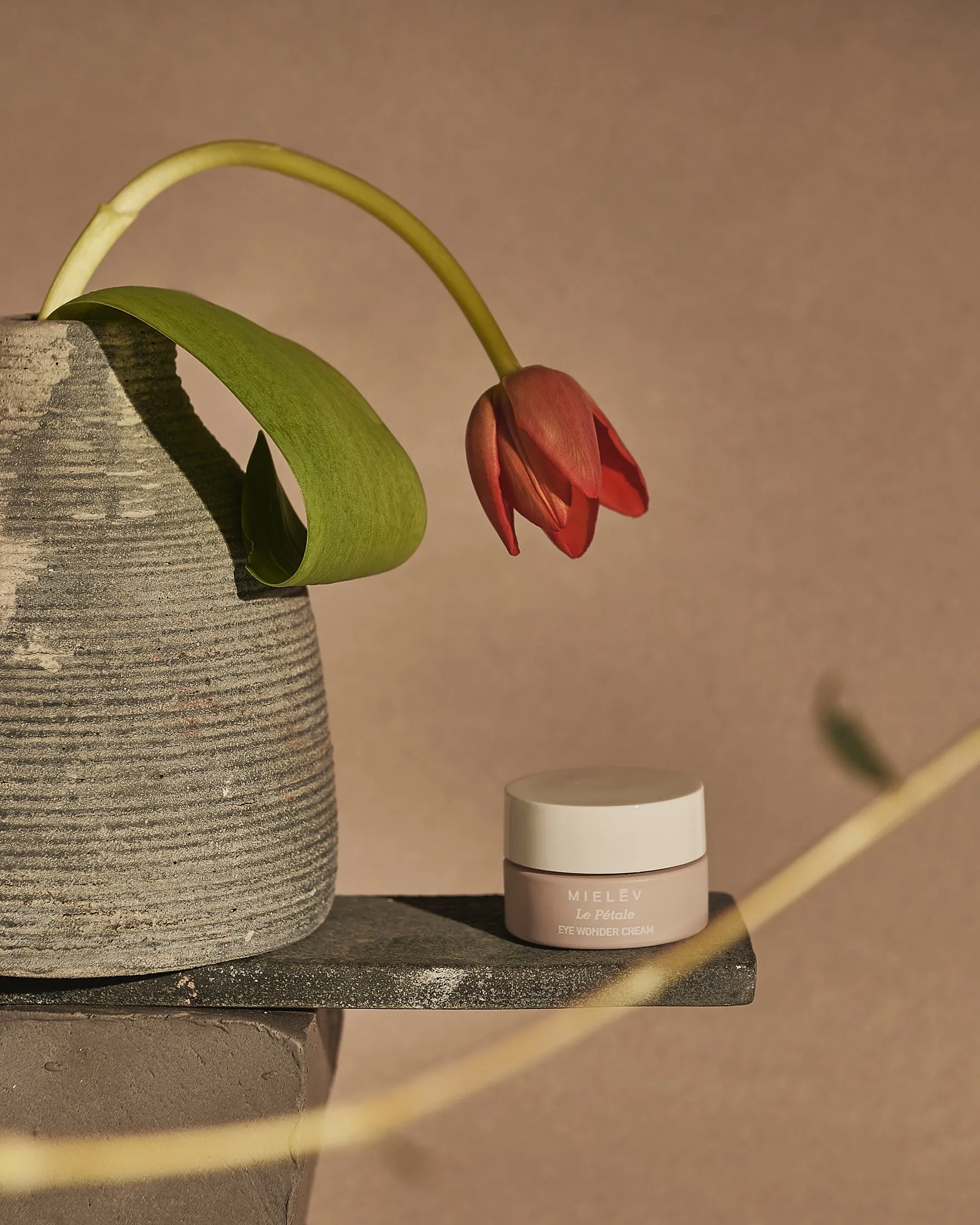 MIELĒV 'Le Pétale' EYE WONDER CREAM