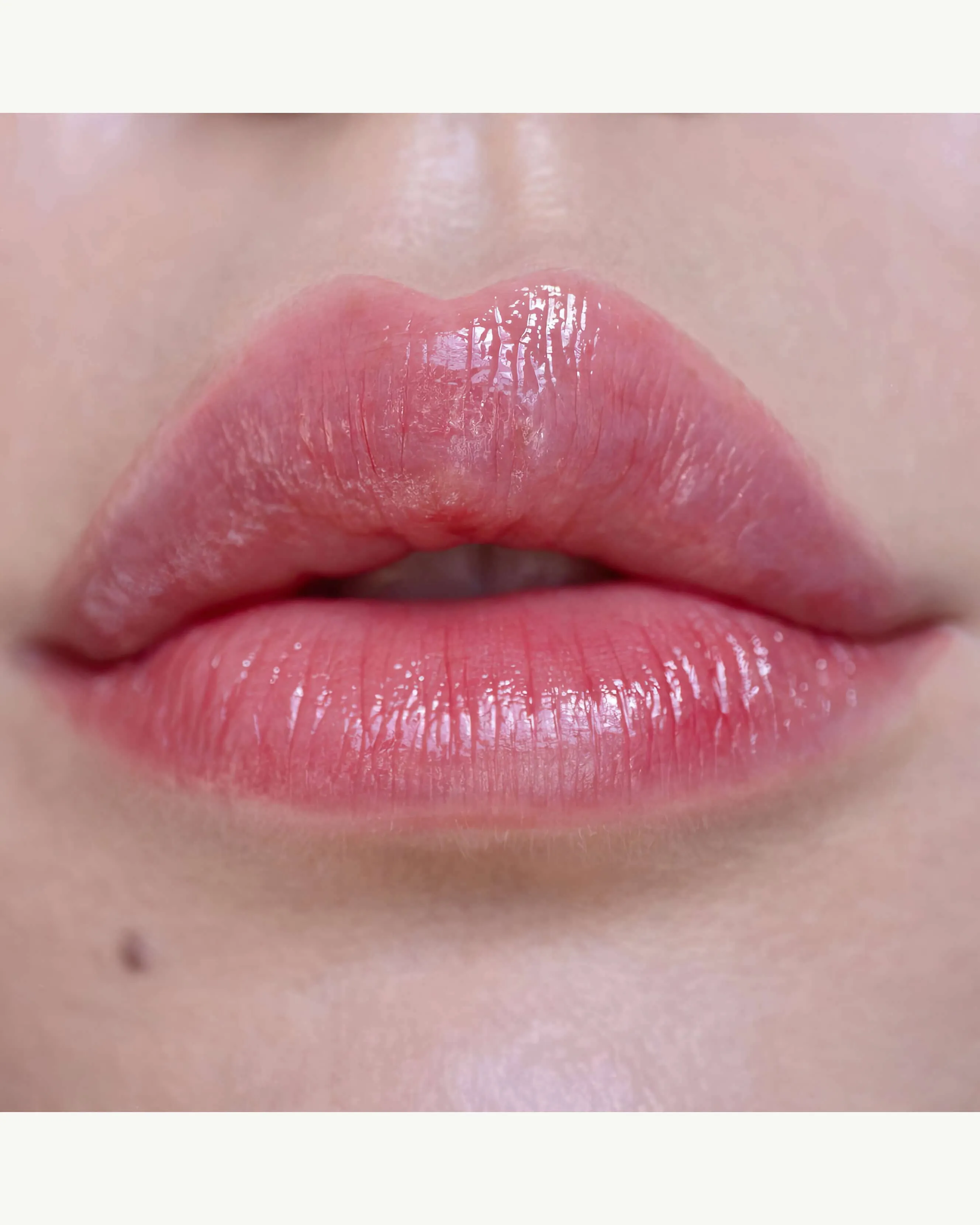 Moisture Lock Glossy Lip Balm