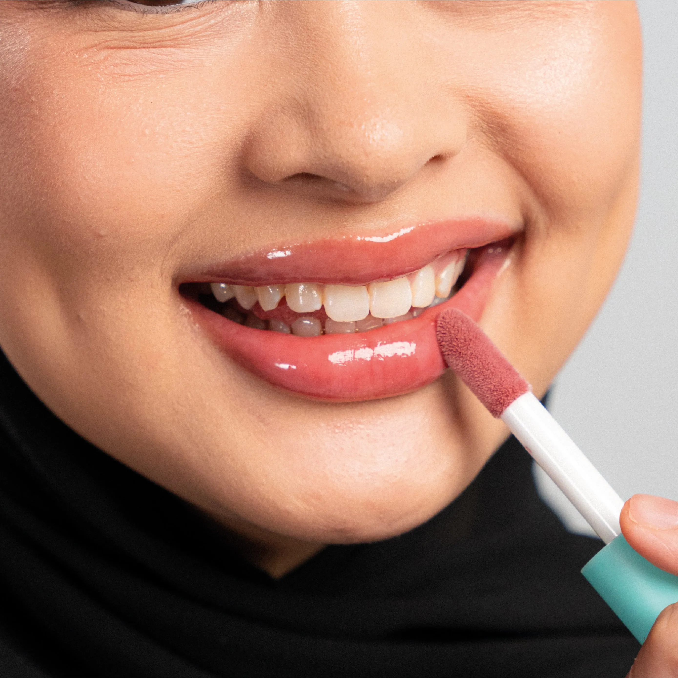 Peptide Glo Lip Oil in Mauvewood