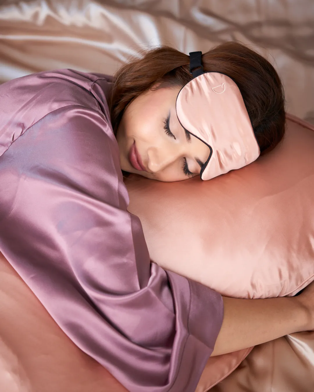 ROSE GOLD EYE MASK